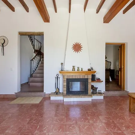 Villa Pau De Baix